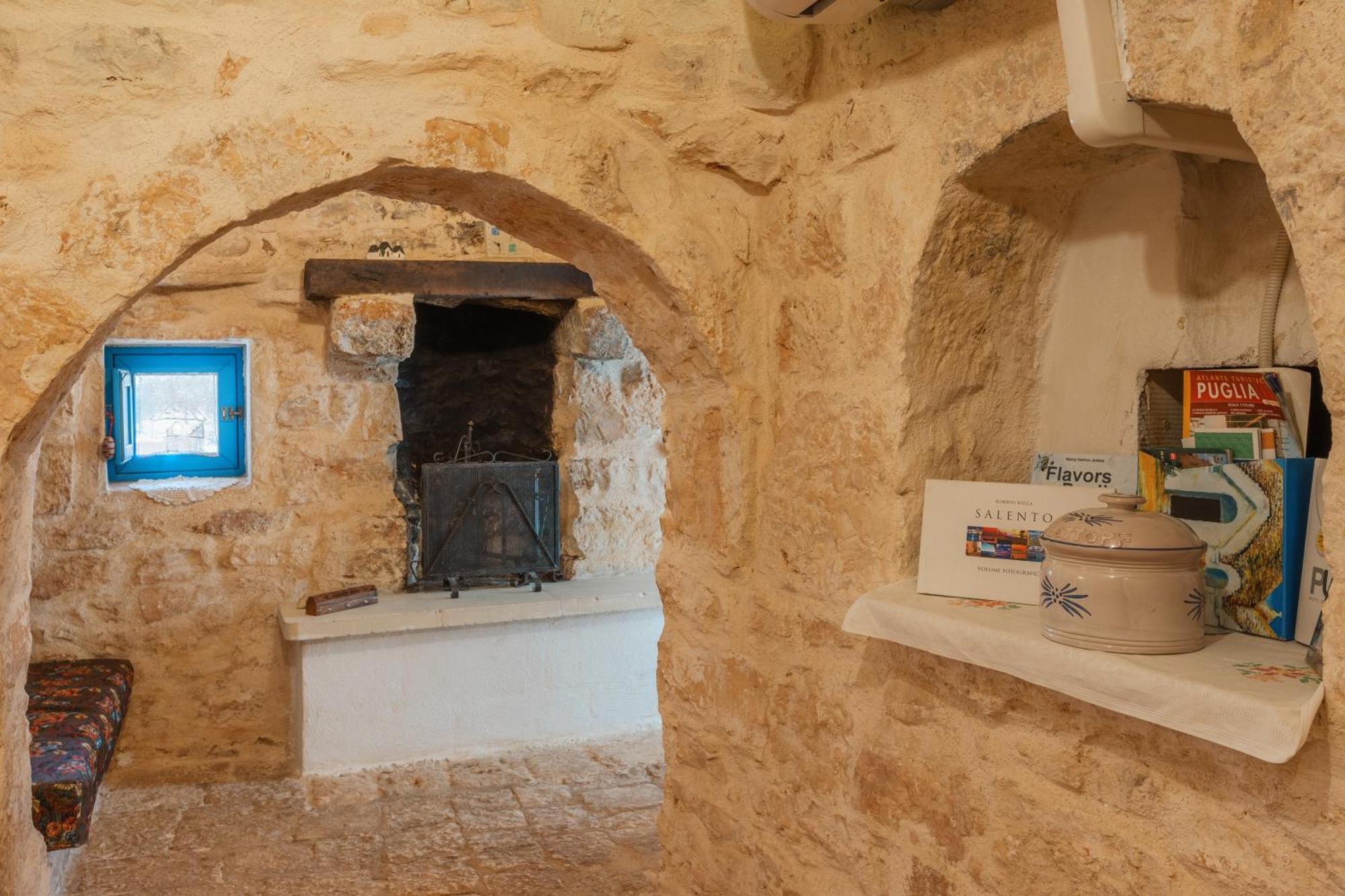 Trullo Tarantini Daire Latiano Dış mekan fotoğraf